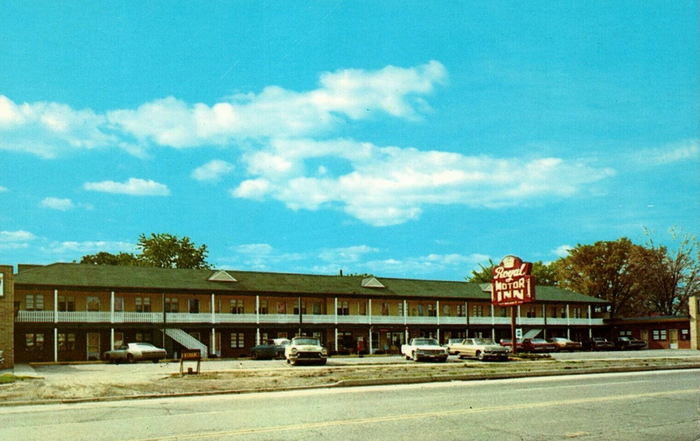 Royal Motor Inn - Postcard And Promos